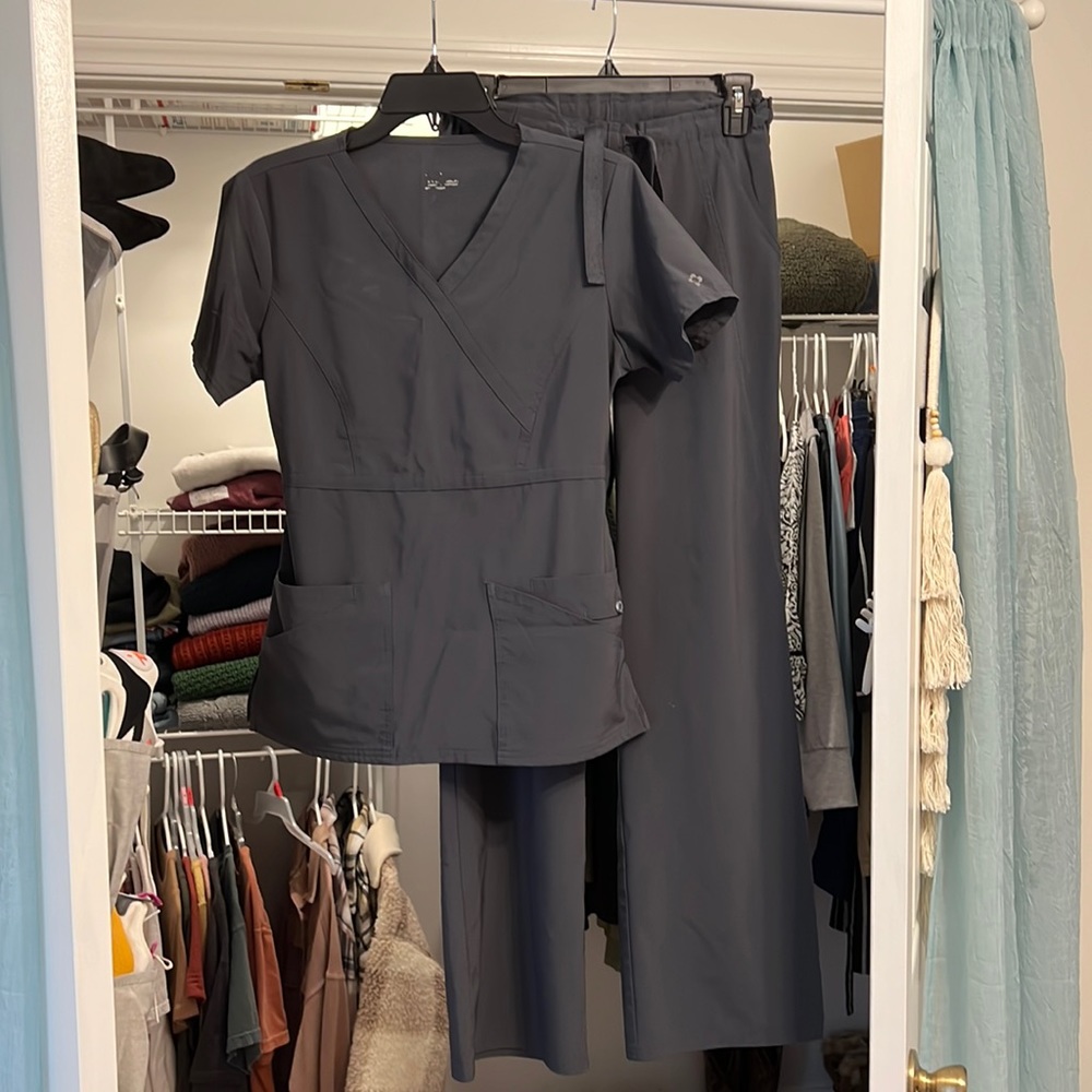 scrub set